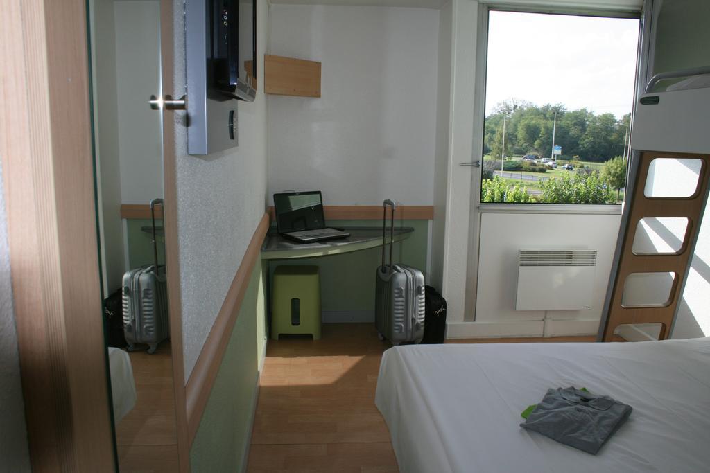 Ibis Budget Тиерс Екстериор снимка